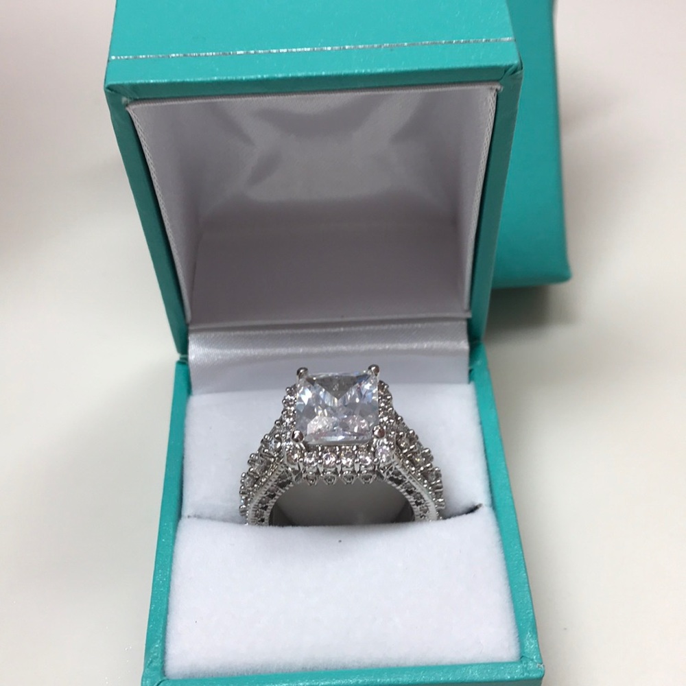 5 CT Diamond 💎 Ring 💥SALE💥